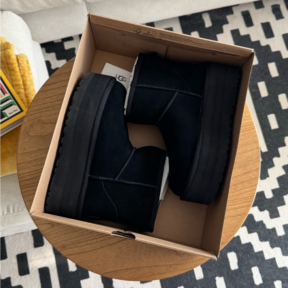 UGG Women’s Classic Mini Platform